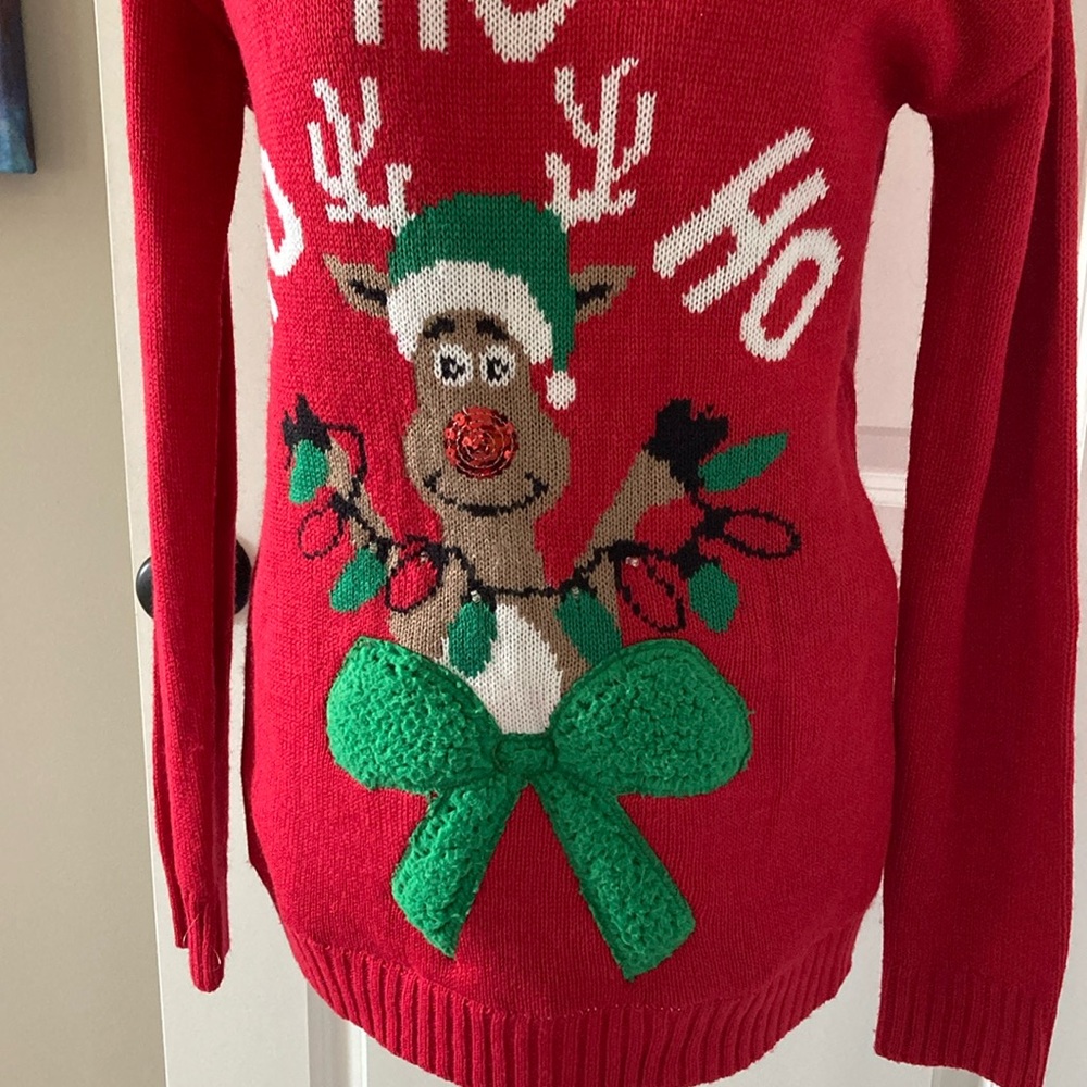 Medium Red and Green Crew Neck Christmas Sweater - Picture 4 of 11